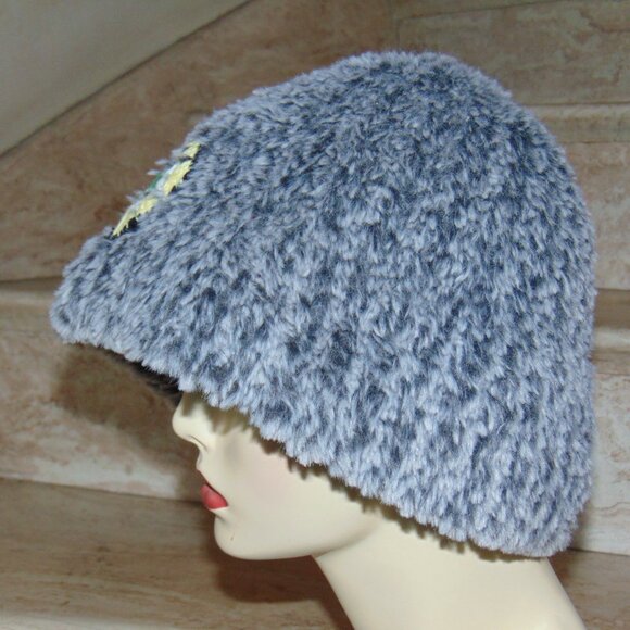 RARE Hansel from Basel Bucket Hat Gray Prototype Fuzzy Y2K Winter Cabin Classic - Picture 8 of 8